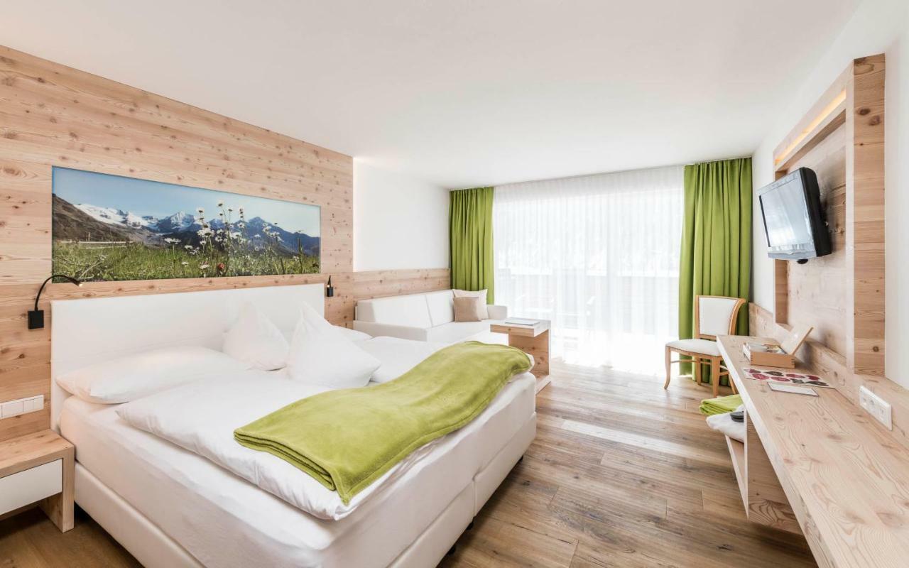 Paradies Pure Mountain Resort Solda Exterior photo